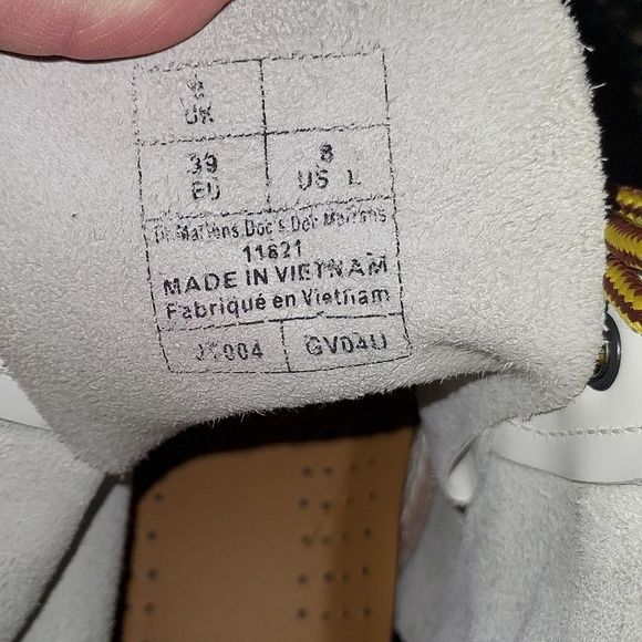 Dr. Martens 11821 Airwair boots - Picture 12 of 14